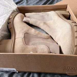 Steve Madden Hutch Sand Suede Boots Size 10